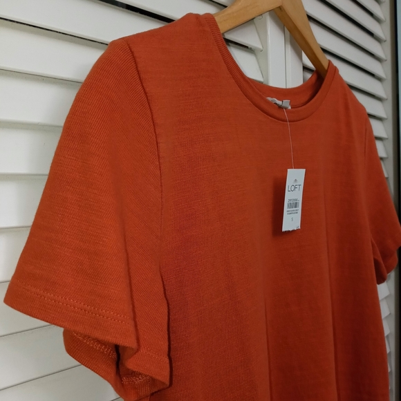 NWT Loft Burnt Orange Ruffle Hem Mixed Media Short Sleeve Top S - Picture 4 of 8